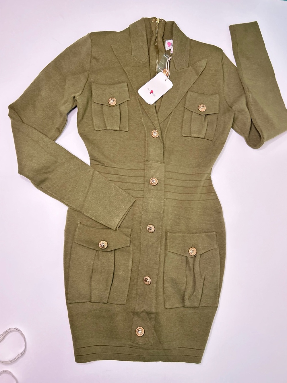 L'ATISTE Olive Green Long Sleeve Military-Style Knit Dress